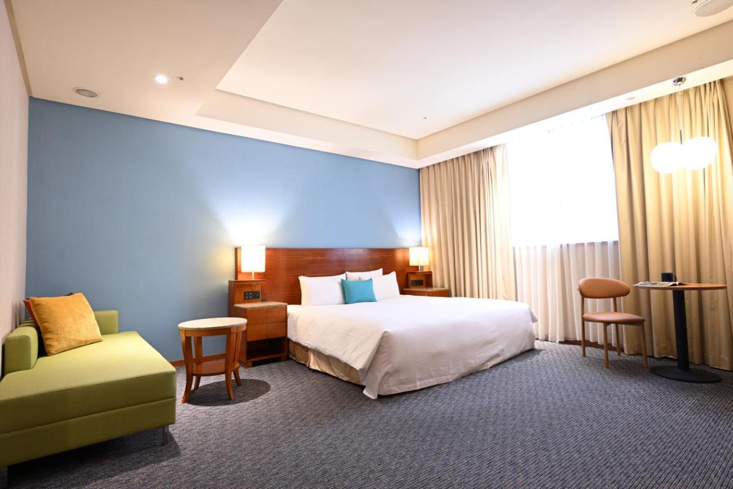 Via Hotel Breeze Taipei Exterior photo